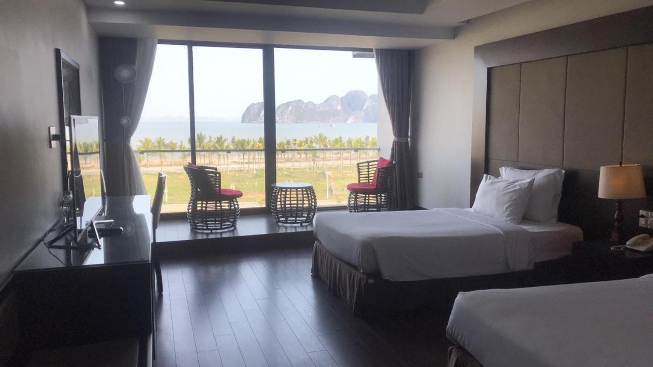 Halomoon Ha Long Hotel Exterior photo